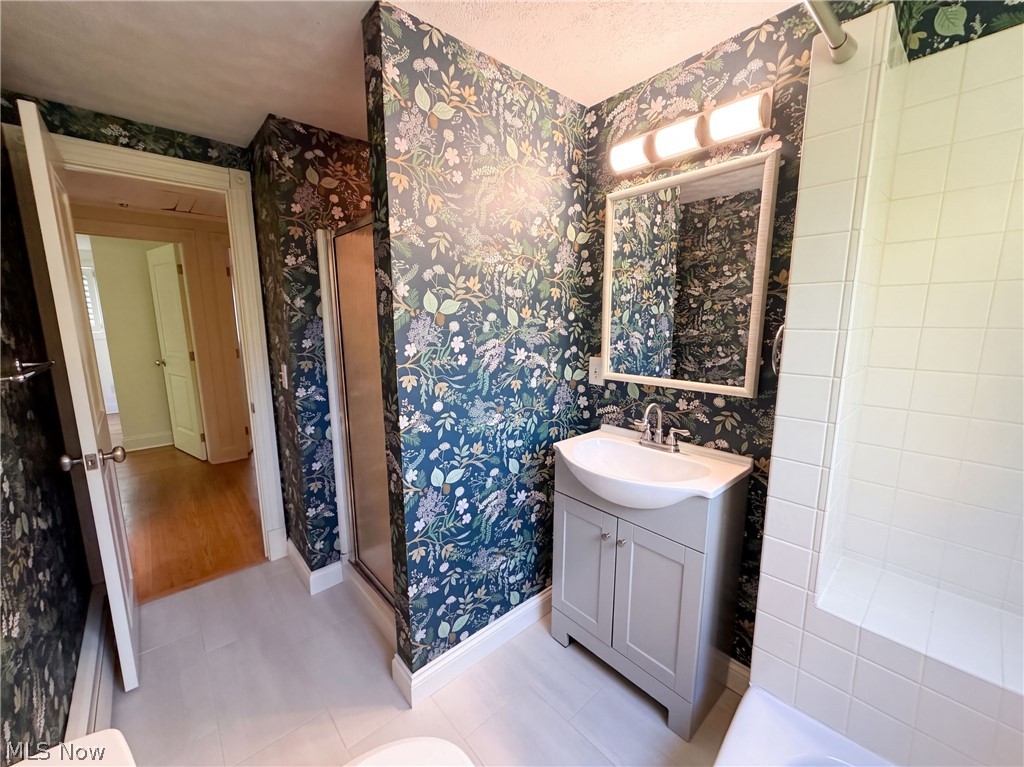 50 E Summit Street Chagrin Falls OH 44022