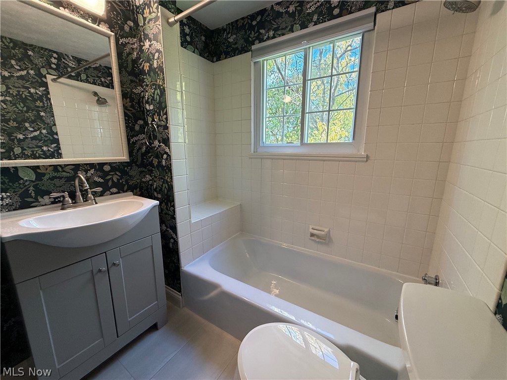 50 E Summit Street Chagrin Falls OH 44022