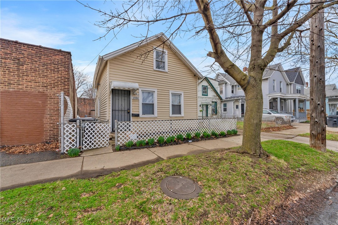 1984 W 52 Street Cleveland OH 44102