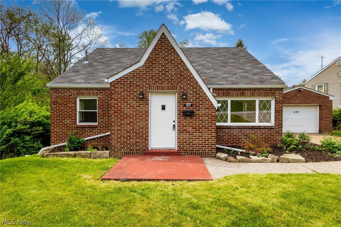 227 Norris Street Steubenville OH 43952