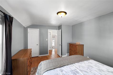 7920 Parmenter Drive Parma OH 44129