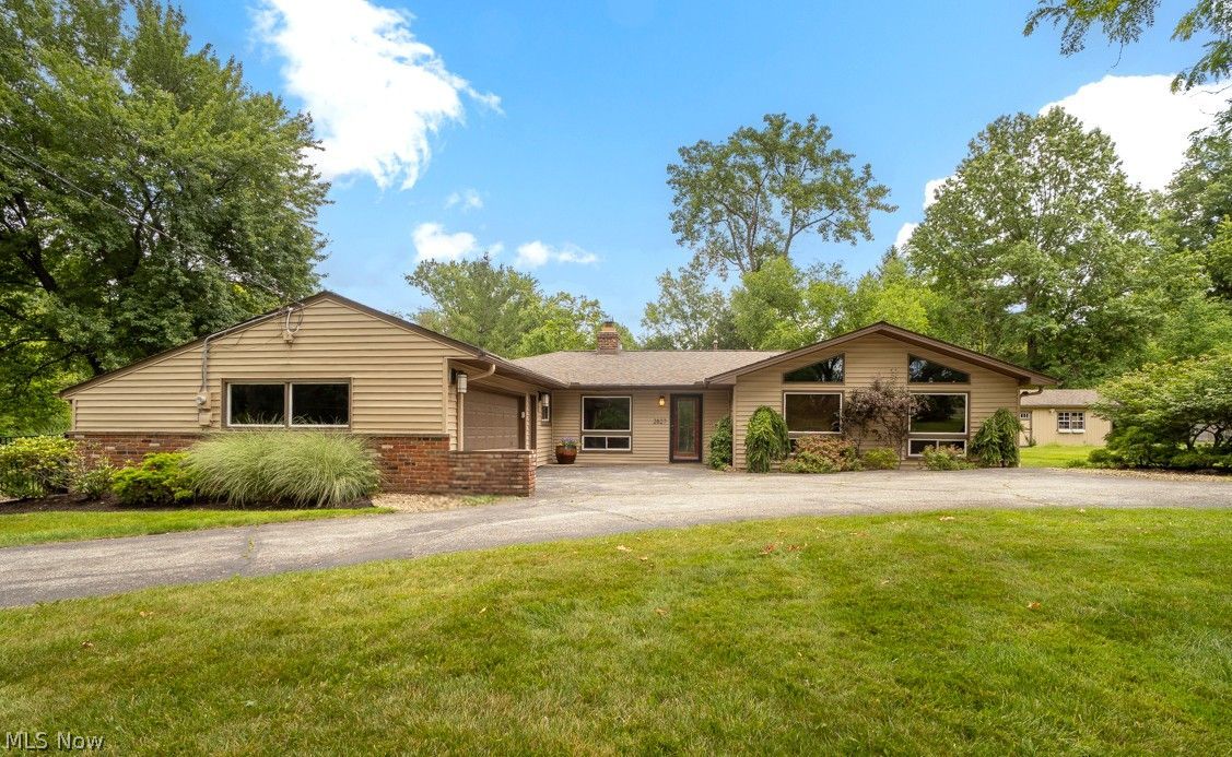 2827 Medfield Road Pepper Pike OH 44124