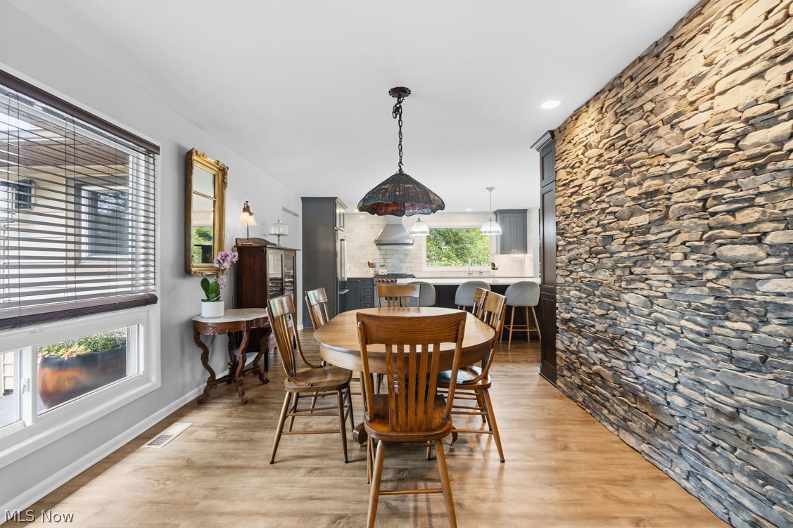 2827 Medfield Road Pepper Pike OH 44124