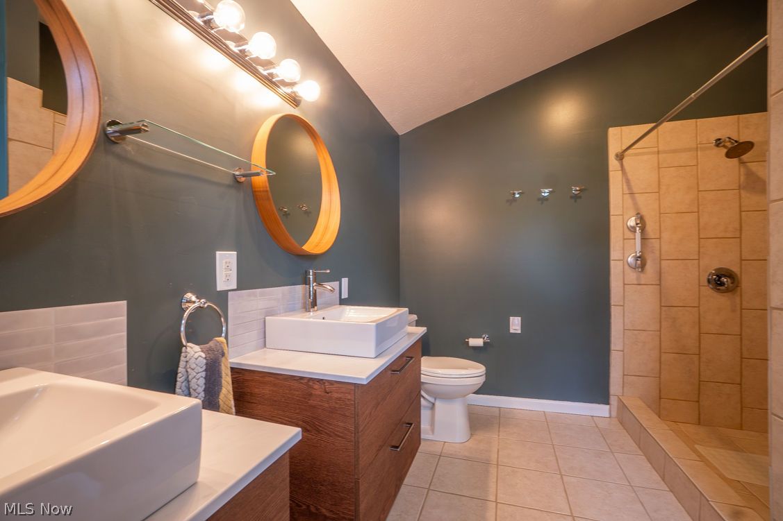 2827 Medfield Road Pepper Pike OH 44124