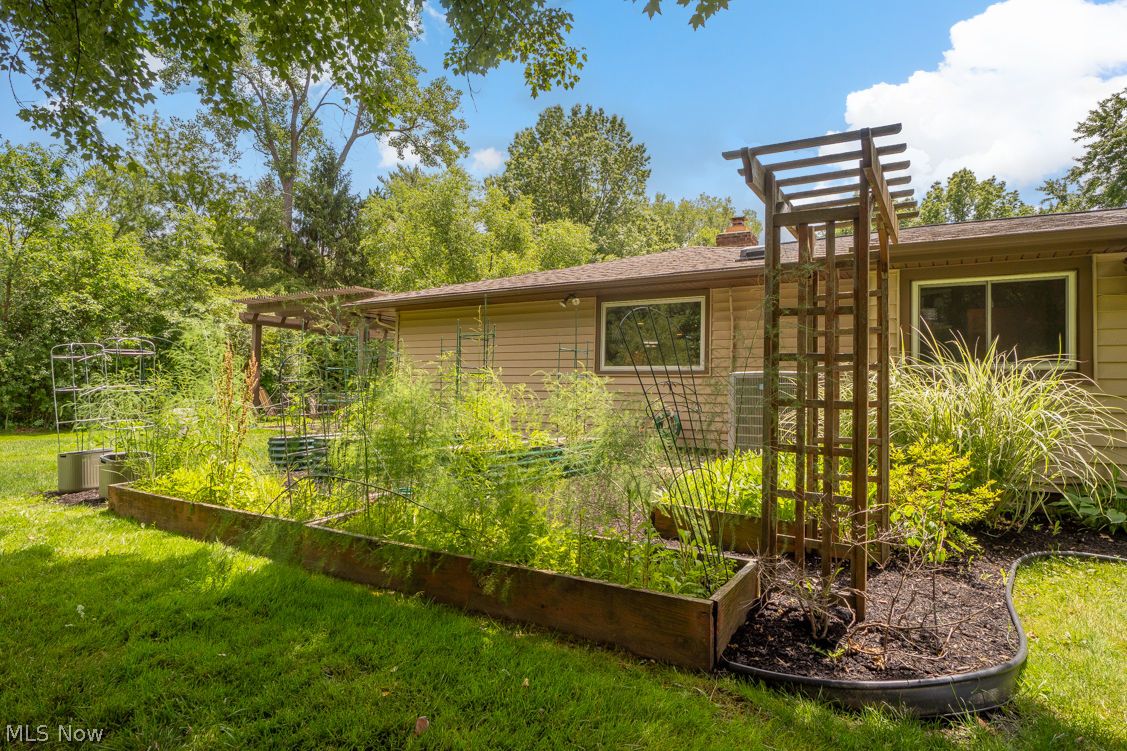 2827 Medfield Road Pepper Pike OH 44124