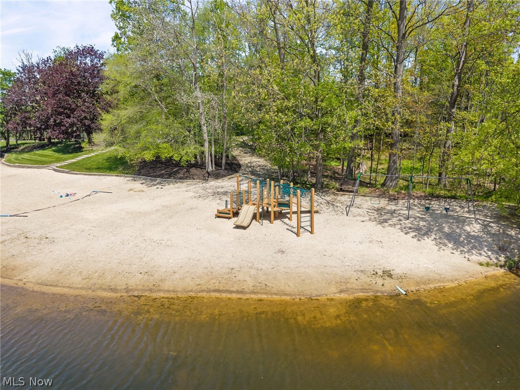 17258 Long Meadow Trail Chagrin Falls OH 44023