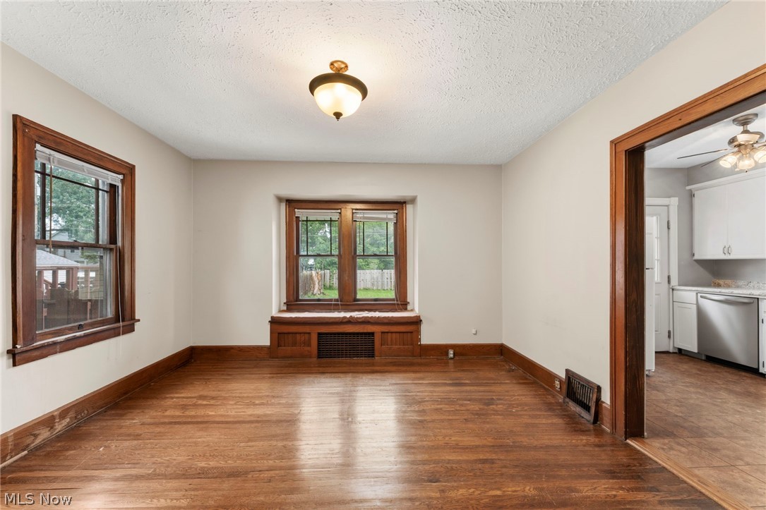 113 Longford Avenue Elyria OH 44035