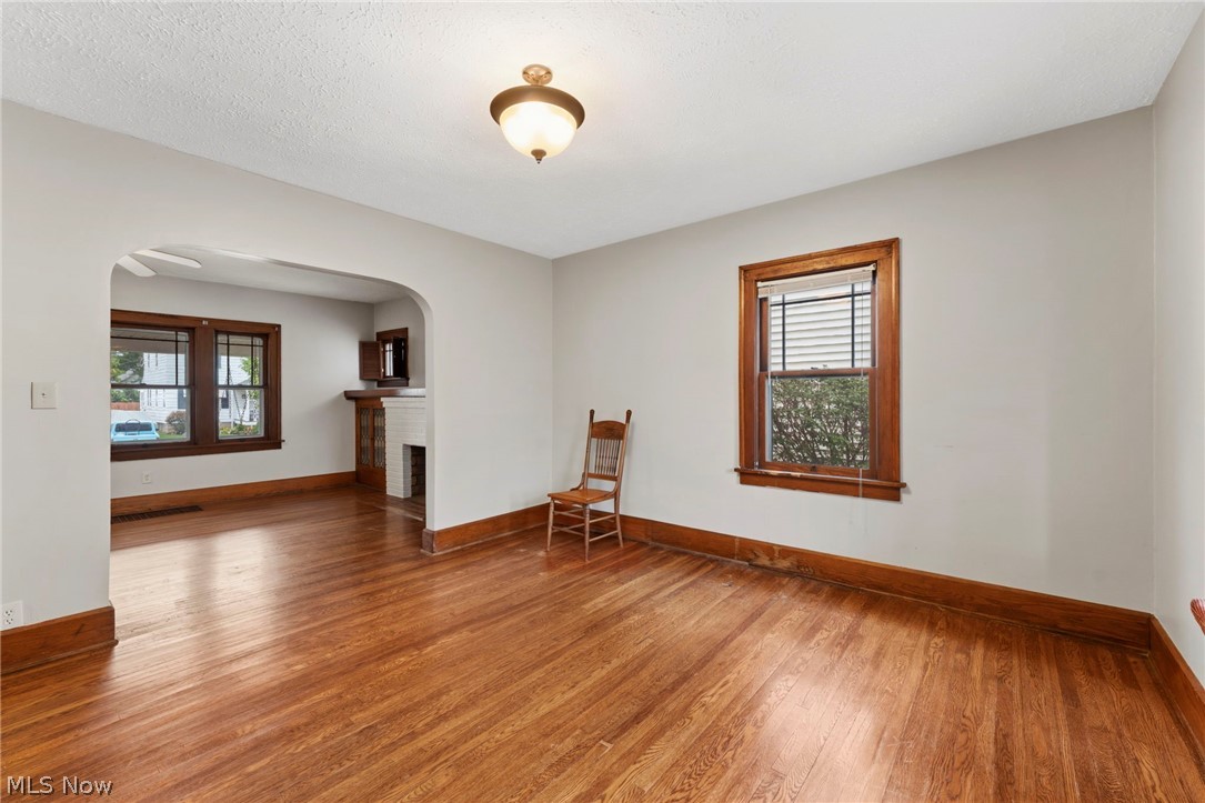 113 Longford Avenue Elyria OH 44035
