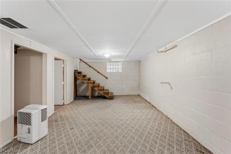 113 Longford Avenue Elyria OH 44035