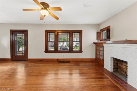 113 Longford Avenue Elyria OH 44035