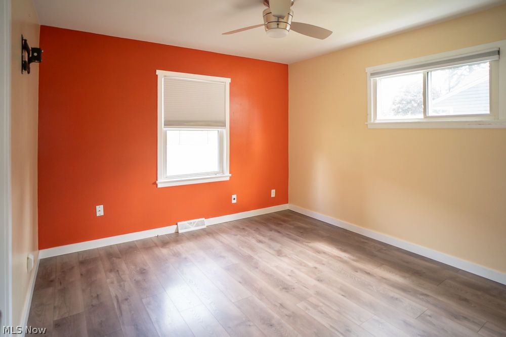 284 Mcdowell Avenue Akron OH 44313
