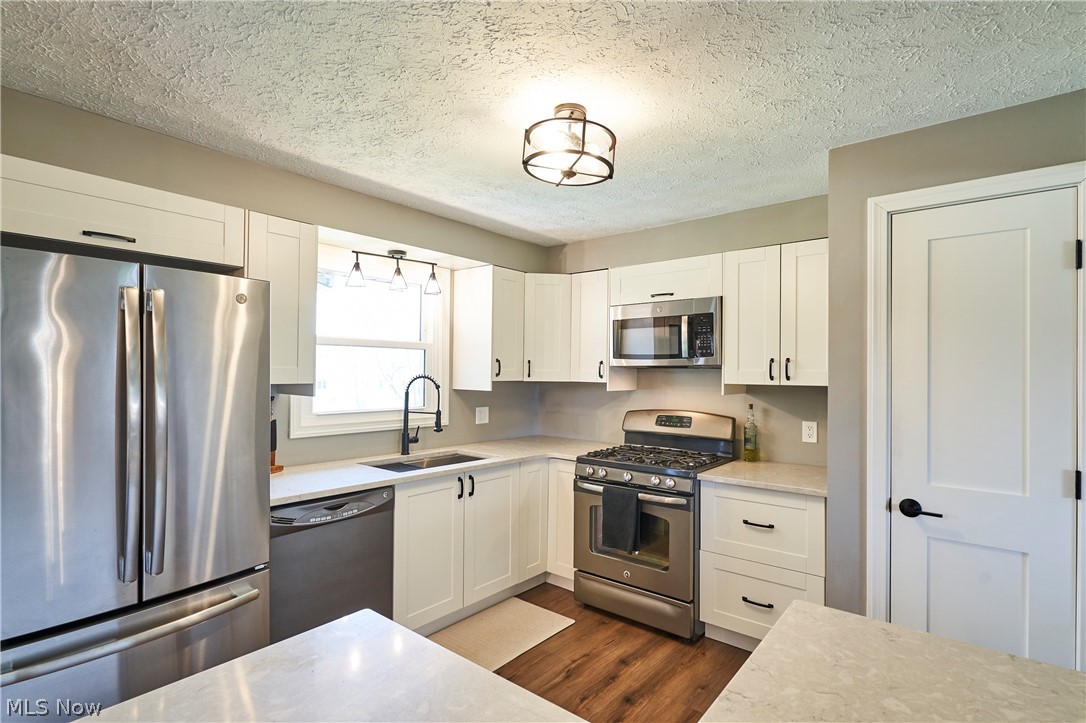 12036 Shoshone Avenue NW Uniontown OH 44685