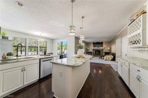 32834 Rebecca Lane Avon Lake OH 44012