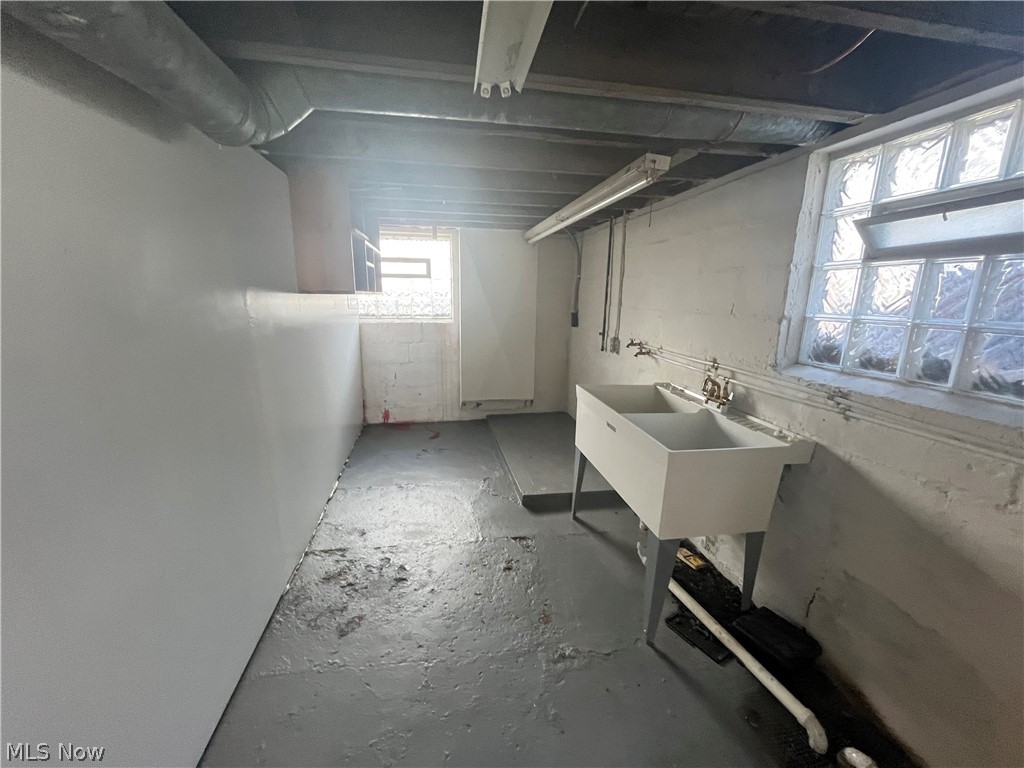 10914 Oliver Road Cleveland OH 44111