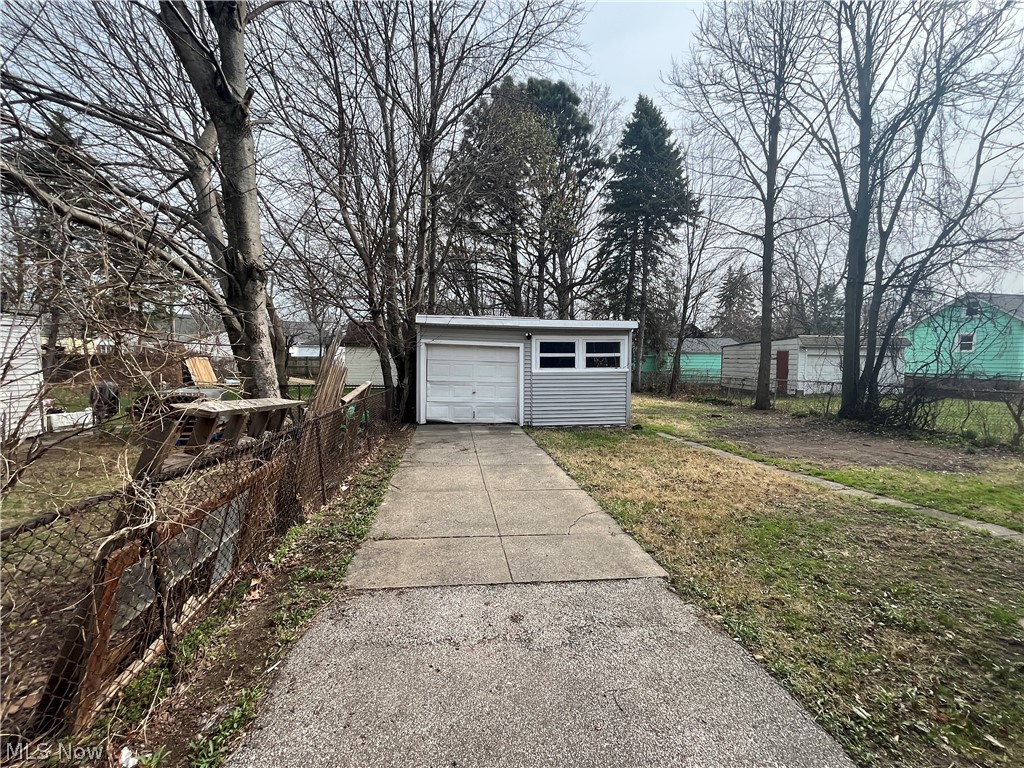 10914 Oliver Road Cleveland OH 44111