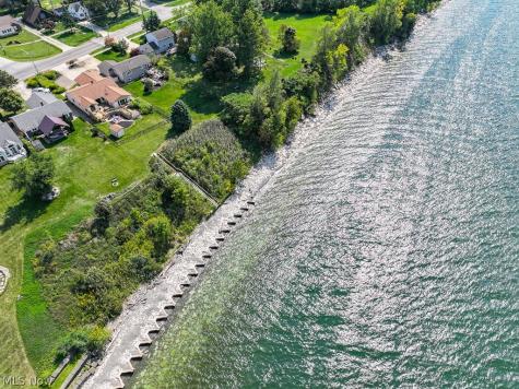 33091 Lake Shore Boulevard Eastlake OH 44095