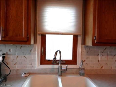 33091 Lake Shore Boulevard Eastlake OH 44095