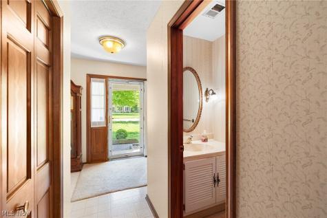 32696 Surrey Lane Avon Lake OH 44012