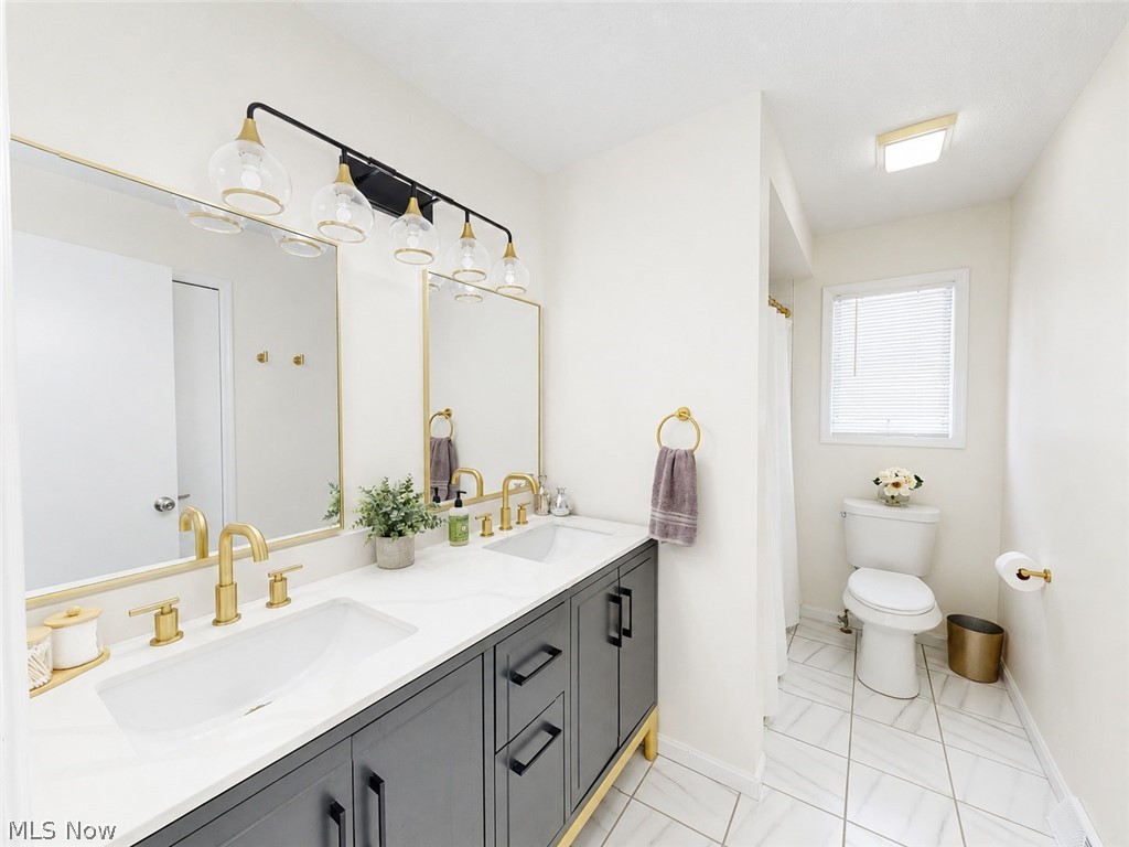 608 Dewitt Drive Highland Heights OH 44143