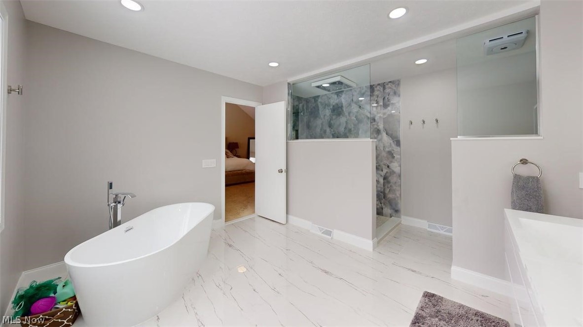 608 Dewitt Drive Highland Heights OH 44143
