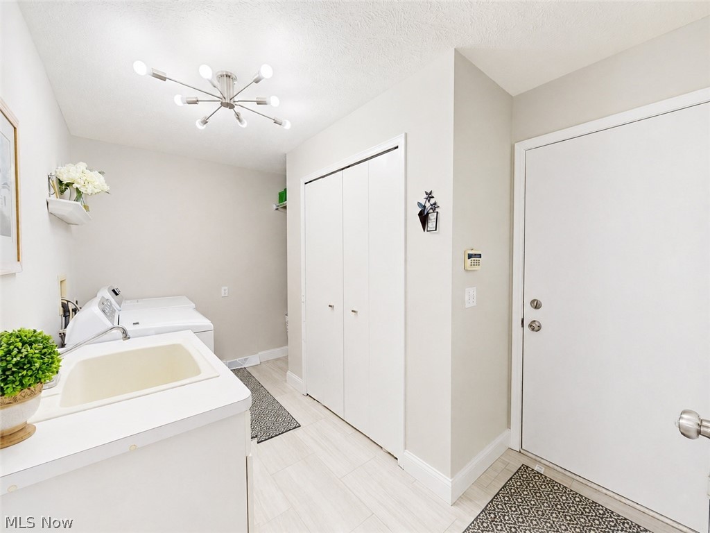 608 Dewitt Drive Highland Heights OH 44143