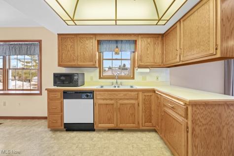 1002 Avian Court Brunswick OH 44212