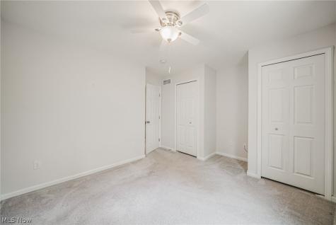 29080 Pembrooke Boulevard Olmsted Twp OH 44138