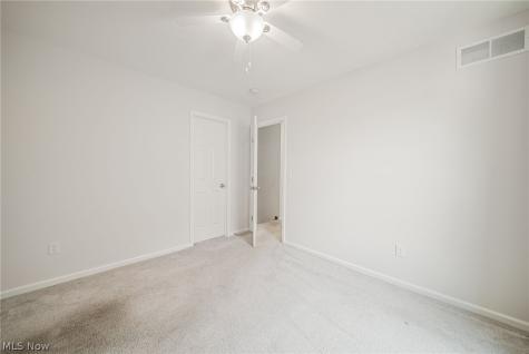 29080 Pembrooke Boulevard Olmsted Twp OH 44138