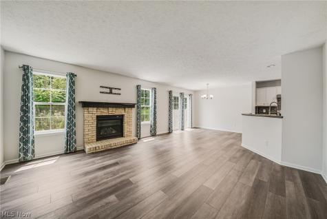 29080 Pembrooke Boulevard Olmsted Twp OH 44138