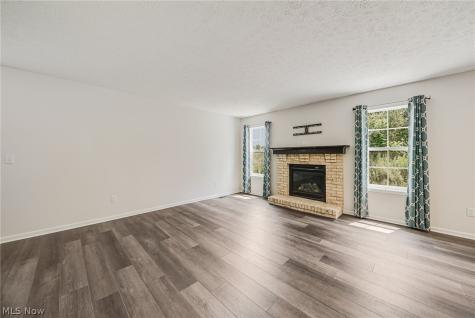 29080 Pembrooke Boulevard Olmsted Twp OH 44138
