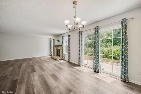 29080 Pembrooke Boulevard Olmsted Twp OH 44138