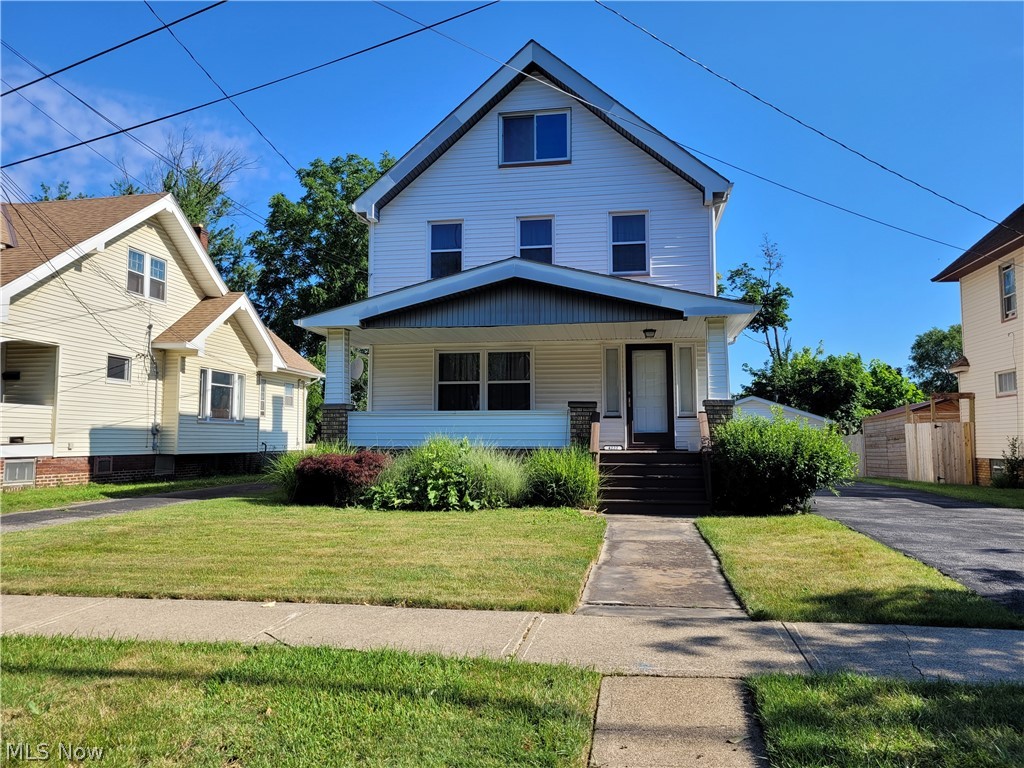 4222 Behrwald Avenue Cleveland OH 44109