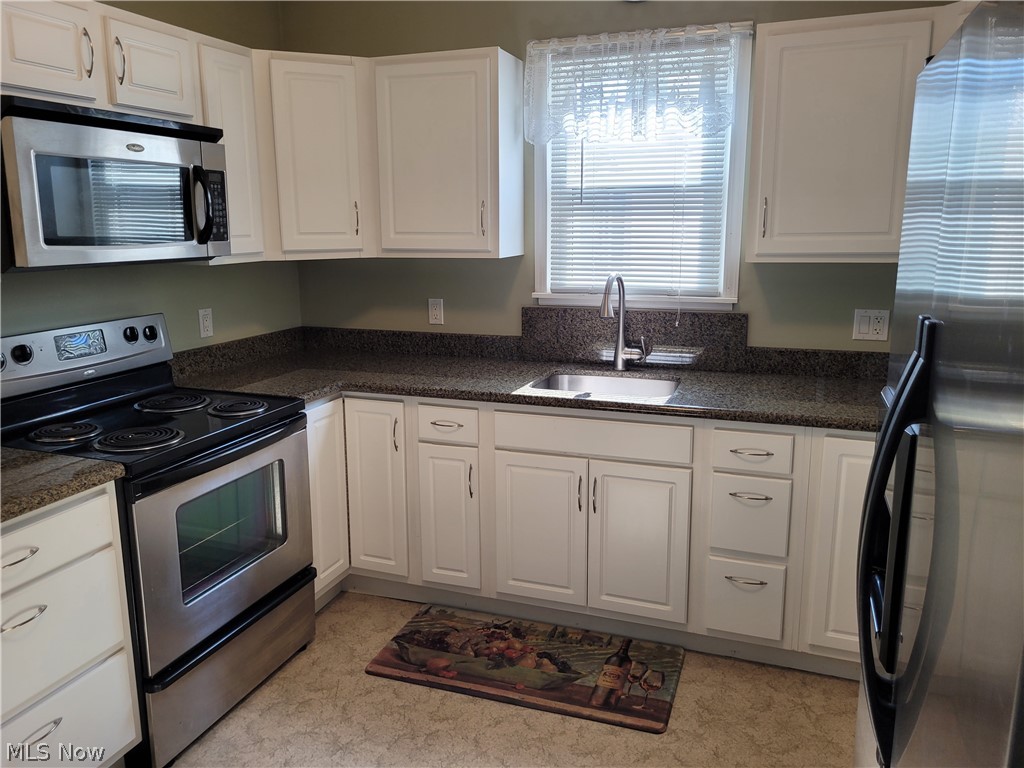 4222 Behrwald Avenue Cleveland OH 44109