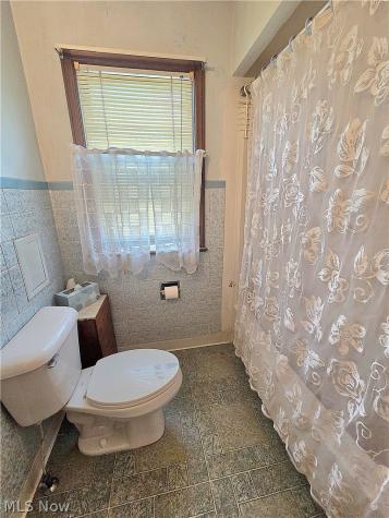 6040 W 54th Street Parma OH 44129