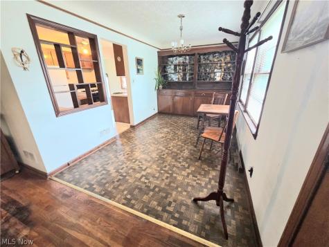 6040 W 54th Street Parma OH 44129