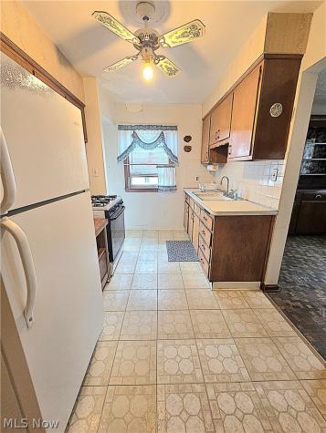6040 W 54th Street Parma OH 44129