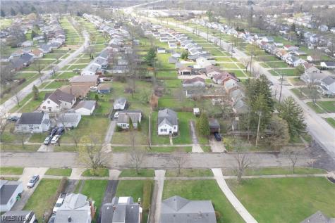 356 Avery Avenue Bedford OH 44146