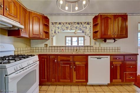13495 Donald Drive Brook Park OH 44142