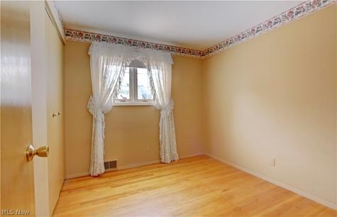 13495 Donald Drive Brook Park OH 44142
