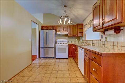 13495 Donald Drive Brook Park OH 44142