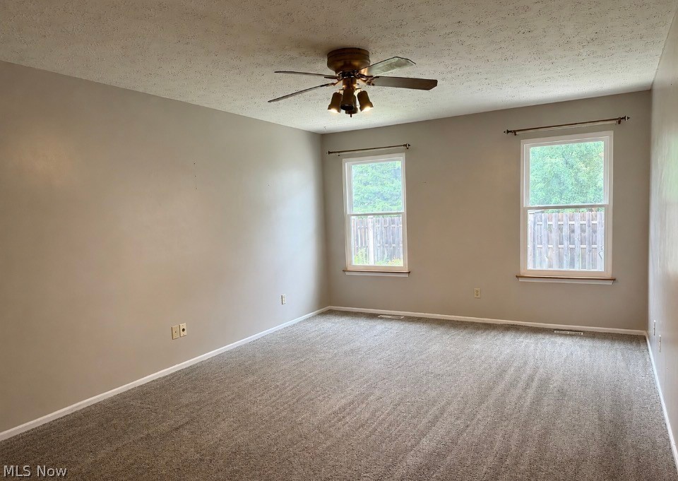 255 Abbotsford Drive Sheffield Lake OH 44054