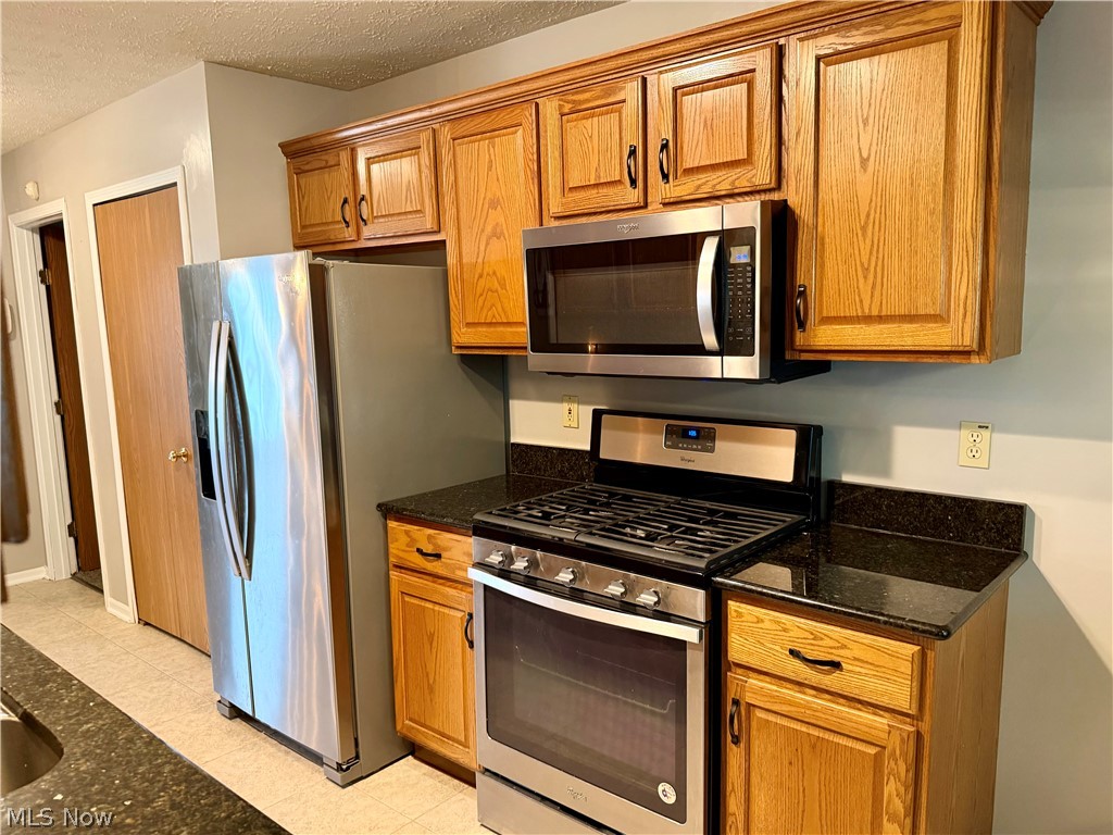 255 Abbotsford Drive Sheffield Lake OH 44054