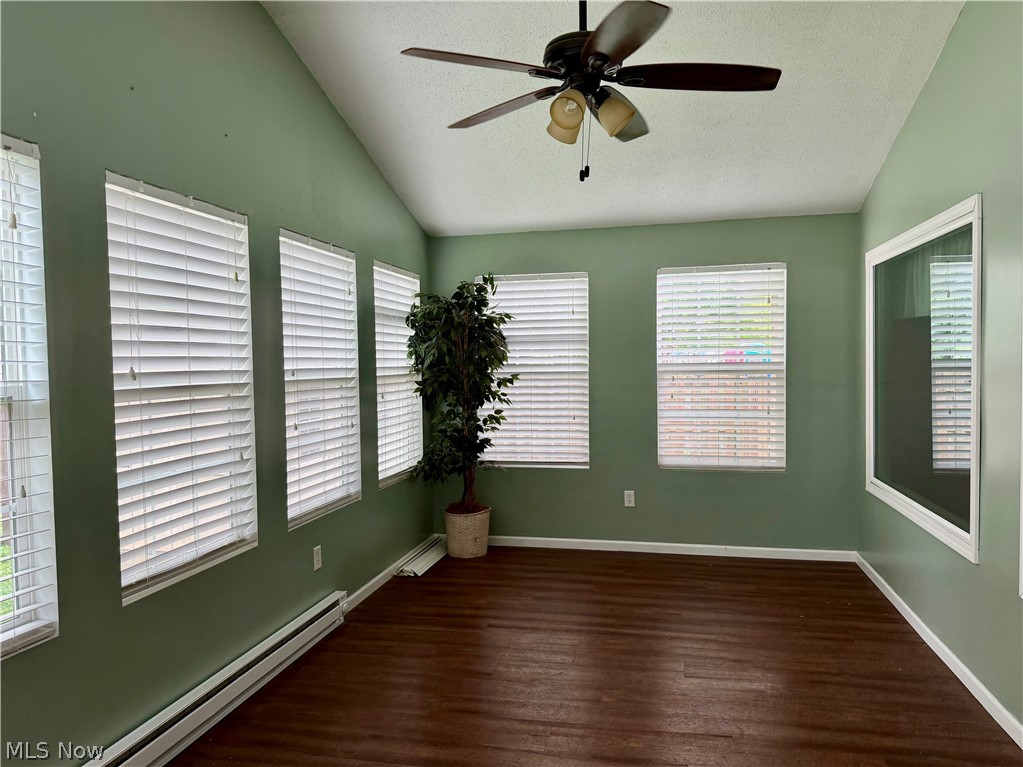 255 Abbotsford Drive Sheffield Lake OH 44054