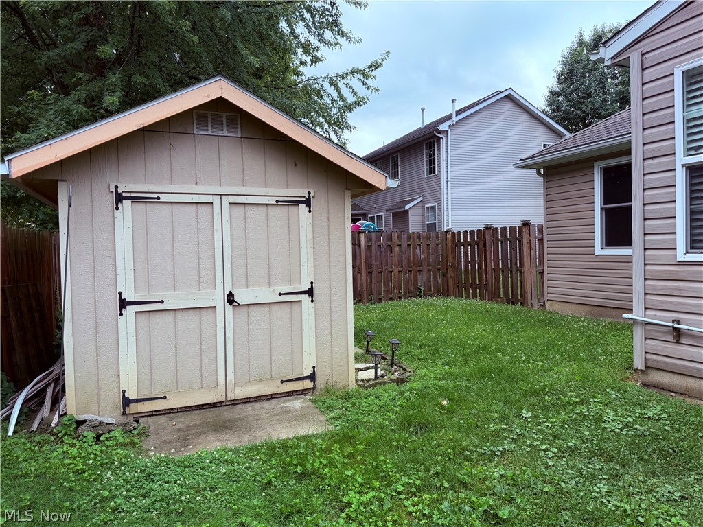 255 Abbotsford Drive Sheffield Lake OH 44054