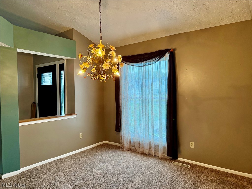255 Abbotsford Drive Sheffield Lake OH 44054