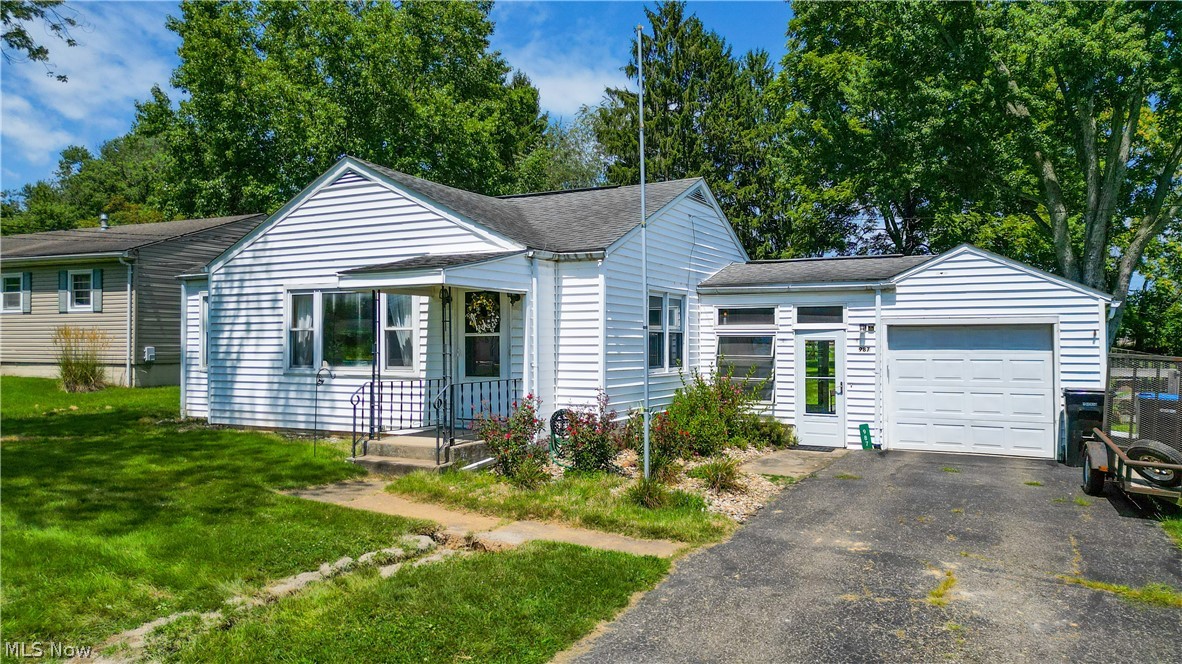 987 Country Club Drive Zanesville OH 43701