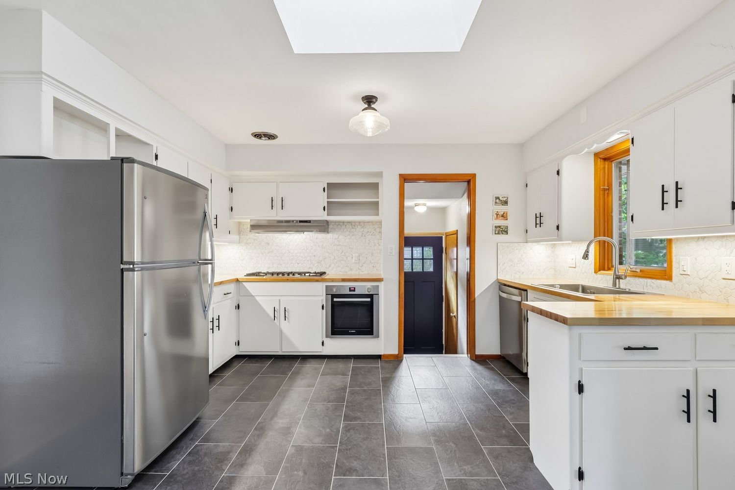 2800 Dentzler Road Parma OH 44134