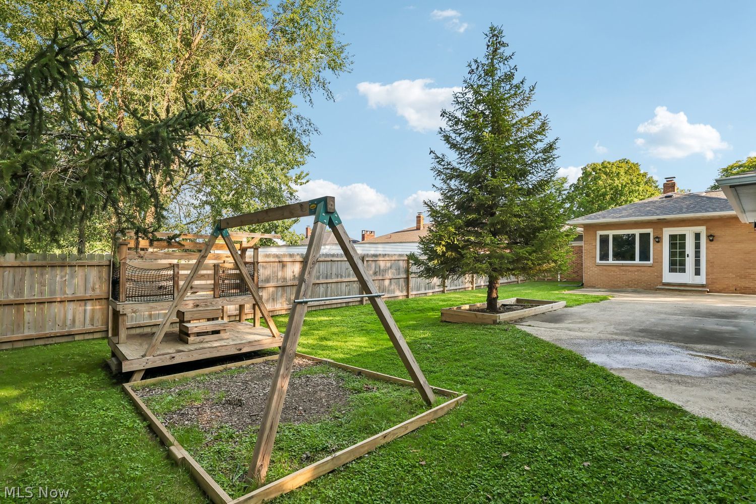 2800 Dentzler Road Parma OH 44134