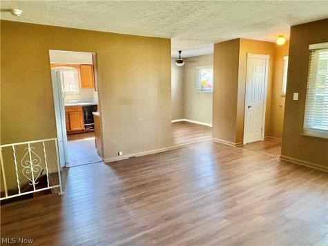 183 E Overlook Drive Eastlake OH 44095