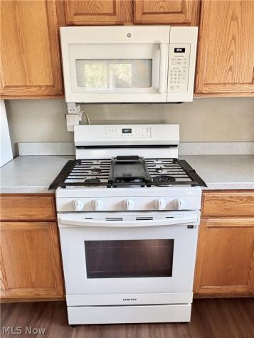 183 E Overlook Drive Eastlake OH 44095